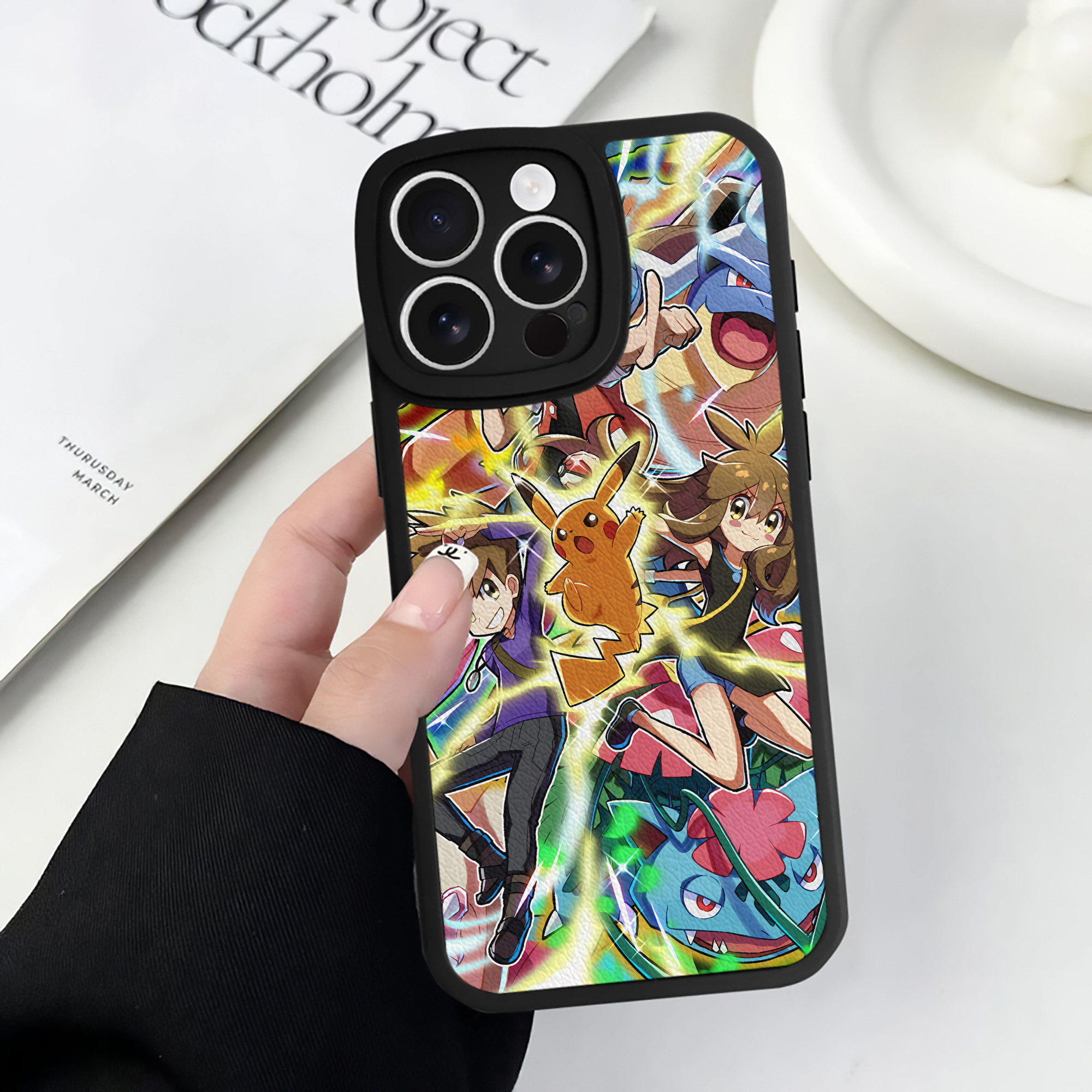 （画像用） ポケットモンスター Pokémon 【iPhone 16シリーズ対応】シリコンスマホケース（レザー調） 材質：シリコン